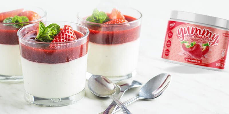 Domowa panna cotta z frużeliną truskawkową